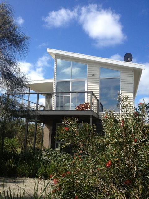 Anchors Beach House - Australia Accommodation 3