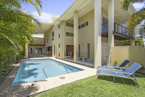 ANGOURIE HOUSE - SALT VILLAGE - Australia Accommodation 0
