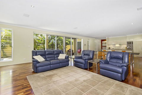 ANGOURIE HOUSE - SALT VILLAGE - Australia Accommodation 1
