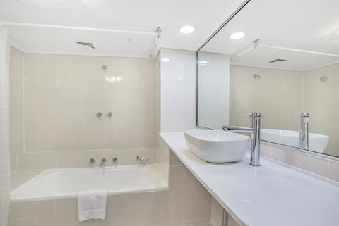 Apartment At College St - Australia Accommodation 3