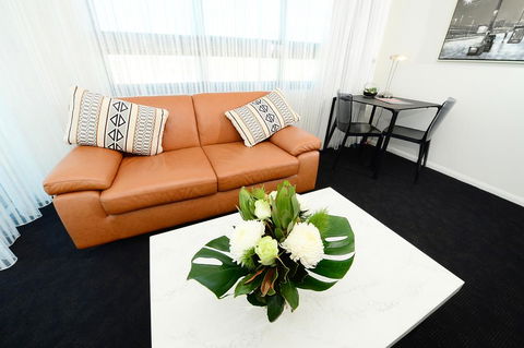 Apartments @ 79 Goondoon - Australia Accommodation 3