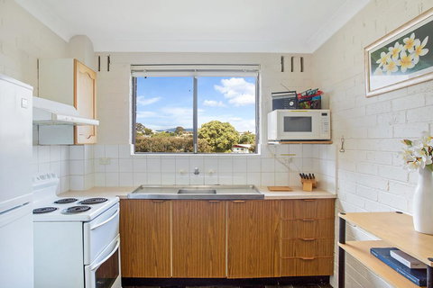 Apollo Unit 14 - Australia Accommodation 2