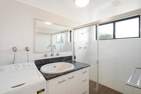 Apollo Unit 25 - Australia Accommodation 1