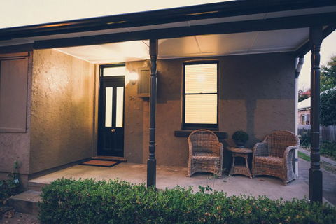 Apple Cottage, Orange NSW - Australia Accommodation 1