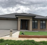 Apple House Upper Point Cook - Australia Accommodation