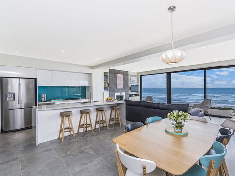 Aqua Mist Seascape - Australia Accommodation 2
