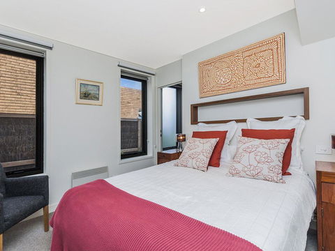 Aqua Mist Seascape - Australia Accommodation 3