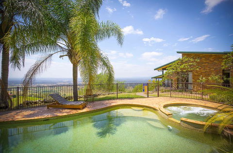 Aquila - Australia Accommodation 0