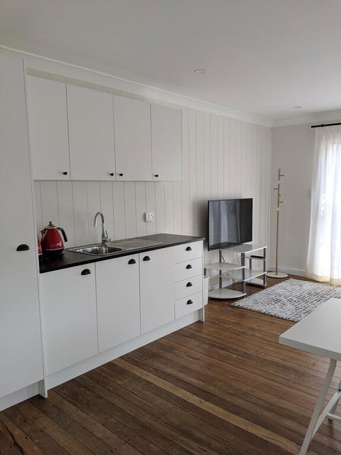 Araluen Motor Lodge - Australia Accommodation 2