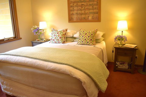 Arnold House - Australia Accommodation 3