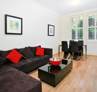 Art Deco in the Cul-de-Sac - Spacious Executive 1BR Potts Point Apartment in Quiet Cul-de-Sac - Australia Accommodation
