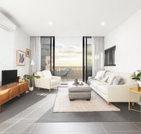 Ascent Apartment with Ocean Views by Ready Set Host - Australia Accommodation