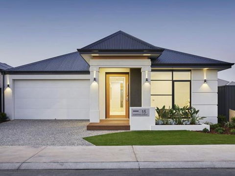 Luxury Bedrooms In A Resort Style Home - Australia Accommodation 1