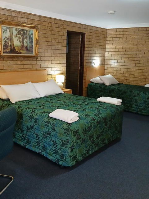 Macintyre Motor Inn - Australia Accommodation 1
