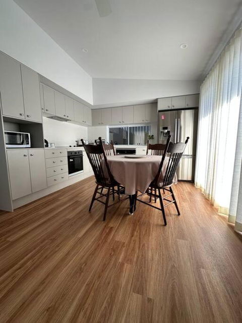 Magnolia Little Gem - Australia Accommodation 1