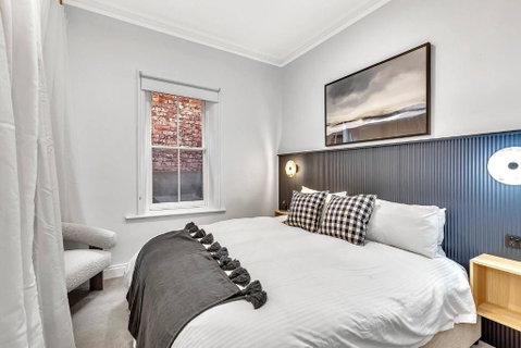 Main Street Terrace - An Elegant Urban Escape - Australia Accommodation 3
