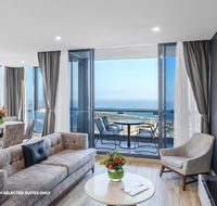 Meriton Suites Southport - Australia Accommodation
