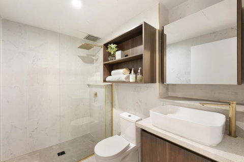 Modern Luxury Gabba Apartment - Australia Accommodation 2