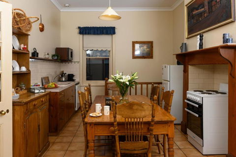 Miriams Cottage - Australia Accommodation 1