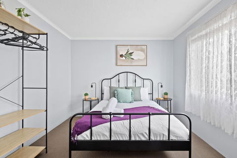 Modern Private Double Room - Central Spot At Liverpool - Shared Bathroom - Australia Accommodation 0