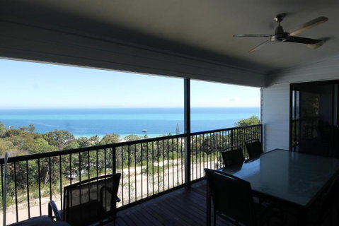 Moreton Magnificent Views - Australia Accommodation 0