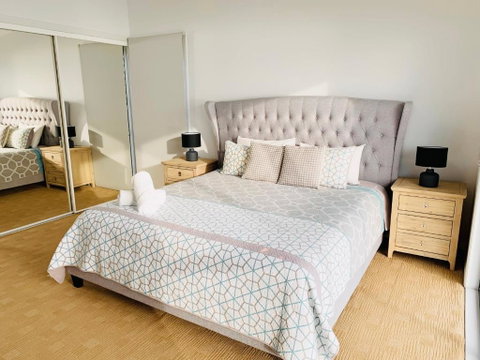 Moreton Magnificent Views - Australia Accommodation 1