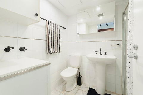 MP303 - Studio Apartment, Military Road, Cremorne - Australia Accommodation 3