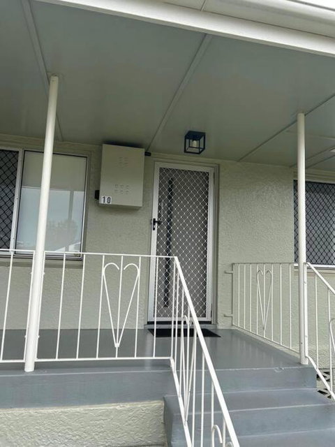 Mt Isa - Emerald Gem 3 Bedroom Home QUIET AREA - Australia Accommodation 1