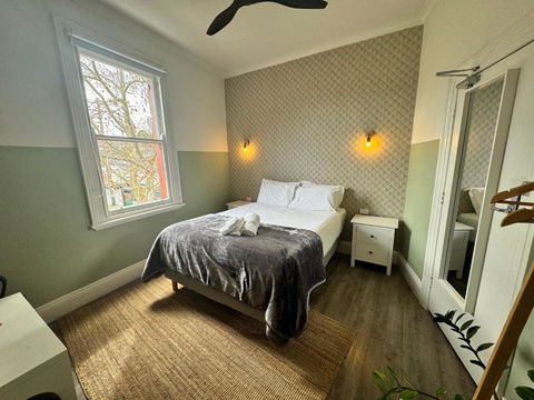 Native Rose Hotel - Australia Accommodation 1