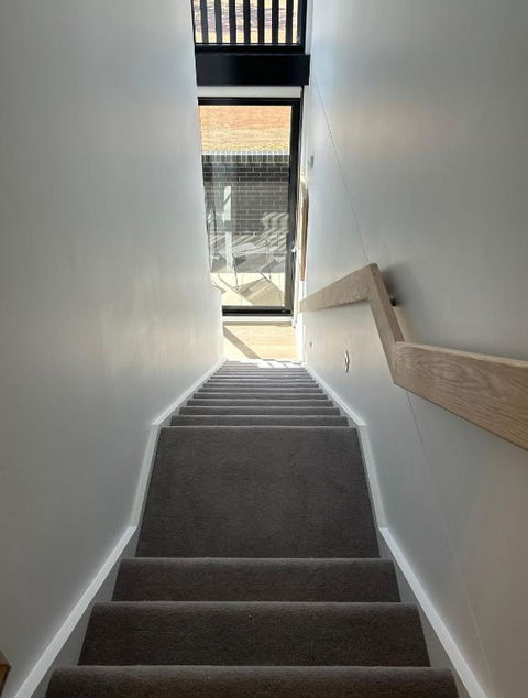 New & Modern Loft 1bd W/Pool&Gym - Australia Accommodation 3