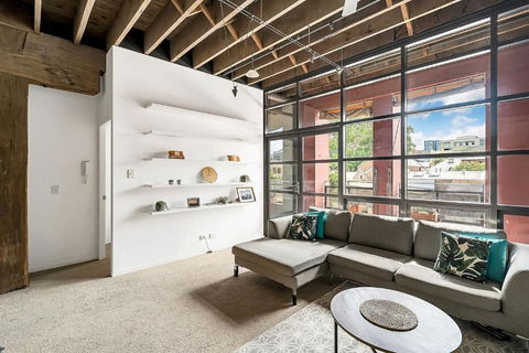 New York Style Apartment In Chippendale NSW - Australia Accommodation 3