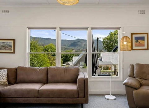Mount Beauty 3BR Home - Australia Accommodation 3