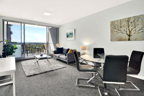 North Sydney Large Two Bedroom MIL2252402 - Australia Accommodation 1