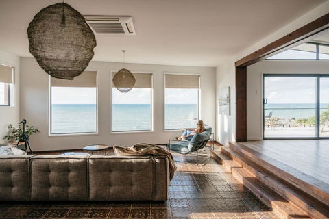 Novo Luxury Apartment Penguin Accommodation Itas - Australia Accommodation 3