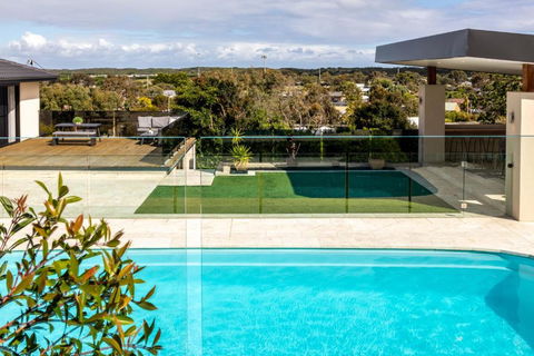OASIS ON SUNSET - Tranquility Close To The Ocean - Australia Accommodation 0