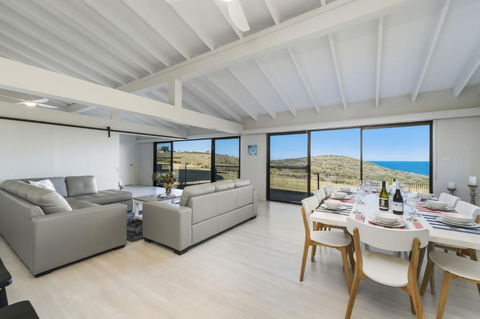 Ocean Paradise - Australia Accommodation 0