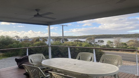 Off The Net - New Listing - Esplanade Property With Views Of The Channel - Australia Accommodation 1