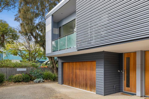 OG- By The Sea, 400m To Beach - Australia Accommodation 0