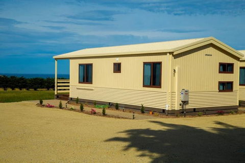 OMARU FARM STAY - Australia Accommodation 3