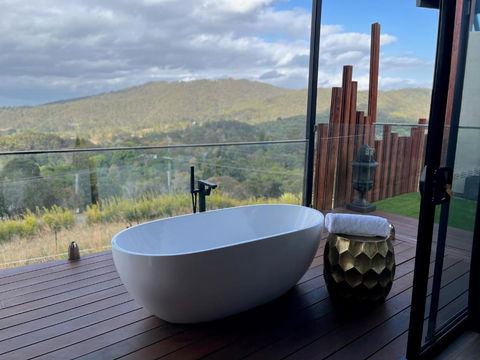 On Eagle Wings Mountain Retreat & Spa - Australia Accommodation 0