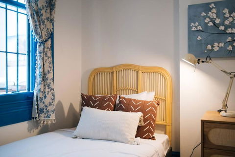 OnceUp A BlueMoon Terrace Nr CBD - Australia Accommodation 3