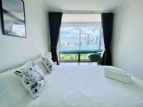 Opera & Harbour Bridge View Penthouse (3 Rooms) - Australia Accommodation 1