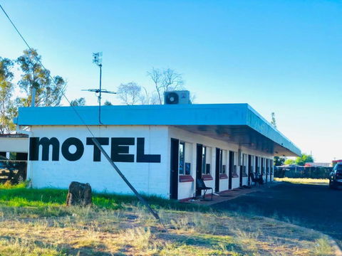 OXFORD HOTEL MOTEL - Australia Accommodation 2