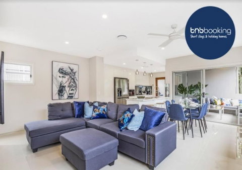 Park Avenue Luxe Townhouse Brand New Sleeps 9 - Australia Accommodation 0
