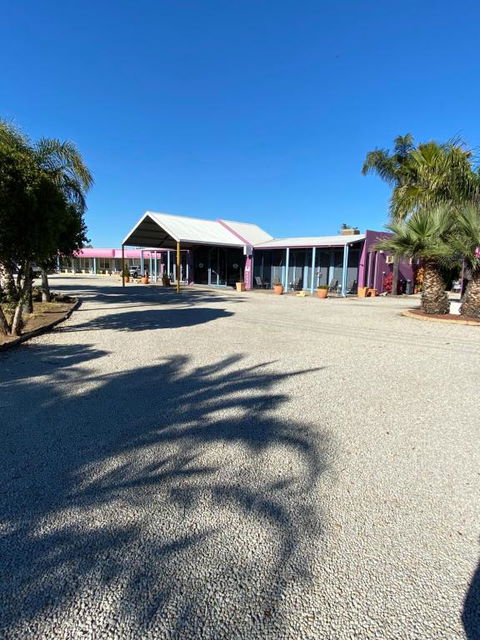Paddle Steamer Motel - Australia Accommodation 3