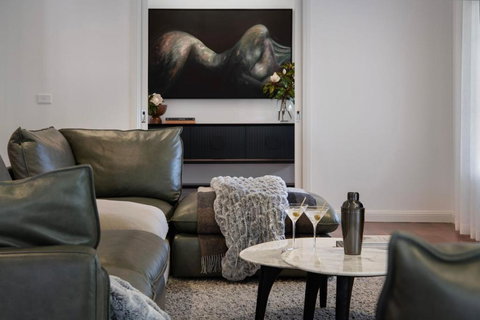 Peahen House - Australia Accommodation 3