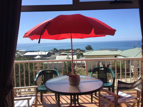 Penguin Seaside Homestay - Australia Accommodation 0