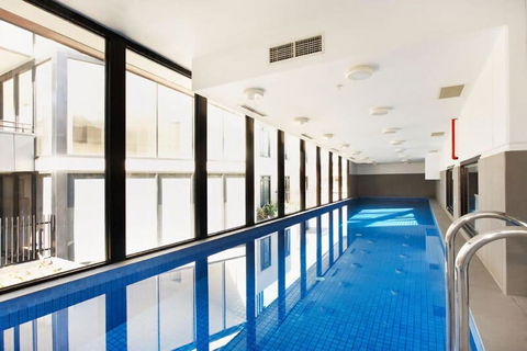 Portside Bliss Your Urban Escape In Melbourne - Australia Accommodation 0