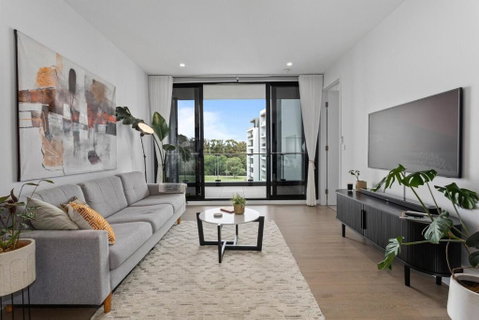 Perfect Location With 5 Star Amenities - Australia Accommodation 1