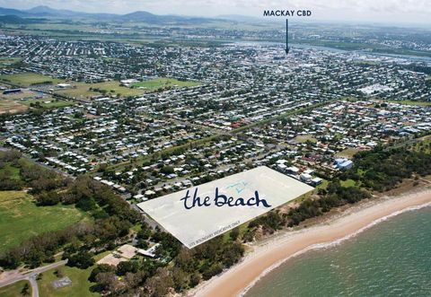 Petrie Beach Holiday Home - Australia Accommodation 1